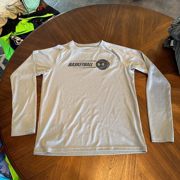 Boys size large Under Armour athletic shirt 3 Pack - Picture 2 of 9